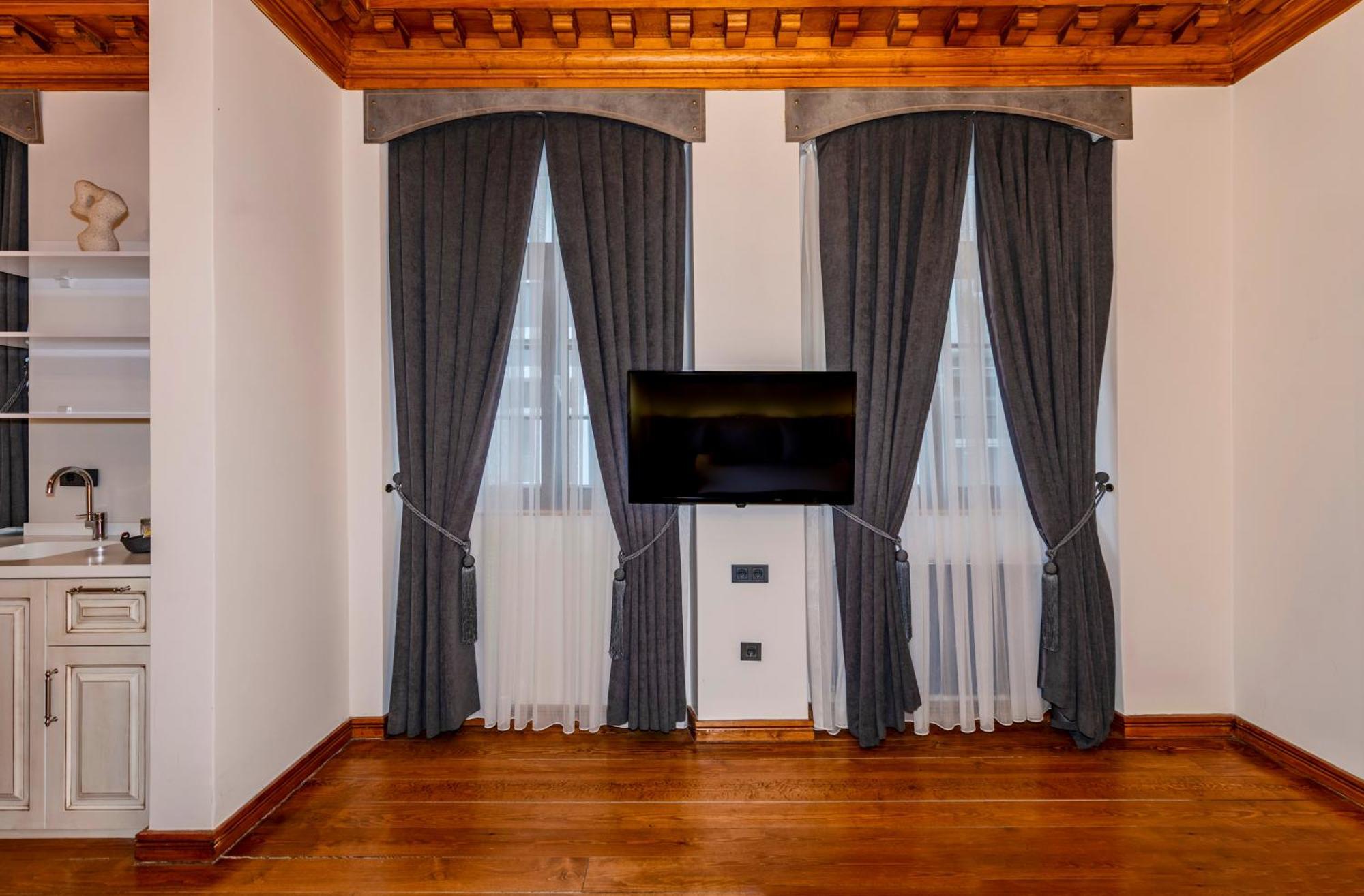 Elmira Pera Hotel & Spa - Special Class Istanbul Exterior photo